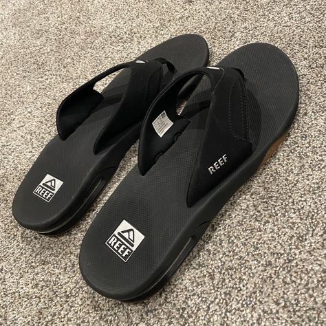 Never Worn Outside, Just Too Big Reef Slippers, Elf Slippers, Reef Flip Flops, Reef Sandals, Reef Shoes, Comfort Gray, Summer Flats, Casual Flats, Brown Sandals