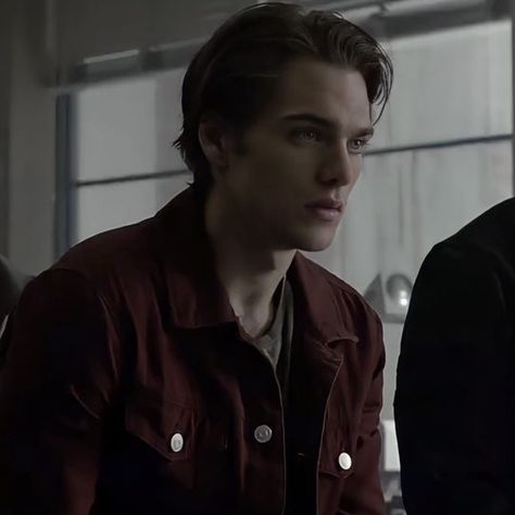 Liam Dunbar Icons, Dc Fancast, Teen Wolf Poster, Wolf Icon, Liam Dunbar, Dylan Sprayberry, Wolf Character, Cody Christian