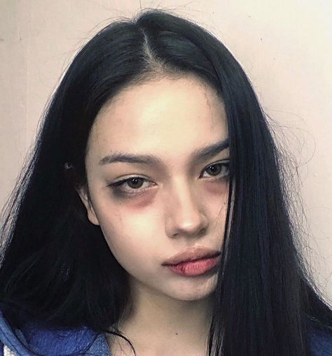 Wound Makeup, Smudged Makeup, Dead Makeup, Movie Makeup, Horror Makeup, Face Aesthetic, Edgy Makeup, Sfx Makeup, Girls Makeup