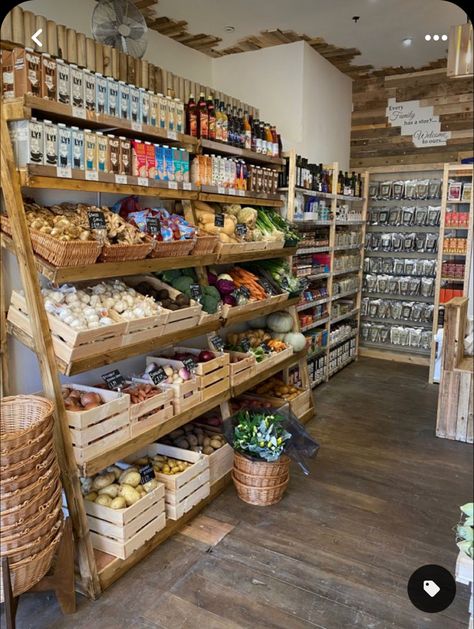 Boho Grocery Store, Small Mercantile Store, Basement Grocery Store, General Store Decor, Modern Farmers Market Display, Tiny Grocery Store, Farm To Table Store, Farm Store Ideas Farmers' Market, Farm Market Store