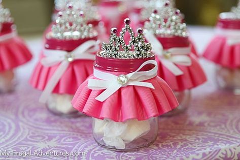 My daughter recently had a little birthday party and we came up with some really simple and cute party favors for her guests.  I thought I would share this idea for princess or ballerina party favors because it was pretty inexpensive and very cute.  The little party guests couldn’t wait to get a little jar of … Ballerina Party Favors, Ballet Party, Birthday Giveaways, Ballerina Birthday Parties, Princess Party Favors, Cinderella Party, Princess Diy, Ballerina Party, Ballerina Birthday