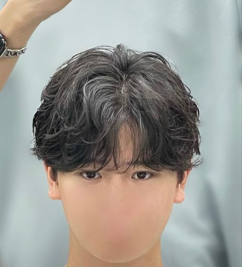 Perm For Straight Hair Men, Messy Korean Hair Men, Asian Haircut Wavy, Kpop Middle Part Hair Men, Two Block Haircut Wavy Hair, Light Perm Men Wavy Asian, Mexican Fluffy Hair, Asian Perm Men Middle Part, Middle Part Guy Haircut