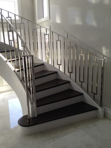 HMH - Steel stair railing Modern Steel Stair Railing Design, Steel Staircase Design Modern, Steel Railing Design Stairways, Staircase Railing Design Steel, Steel Staircase Design, Stairs Makeover Design, درابزين السلم, Railings Stairs, Steel Stair Railing