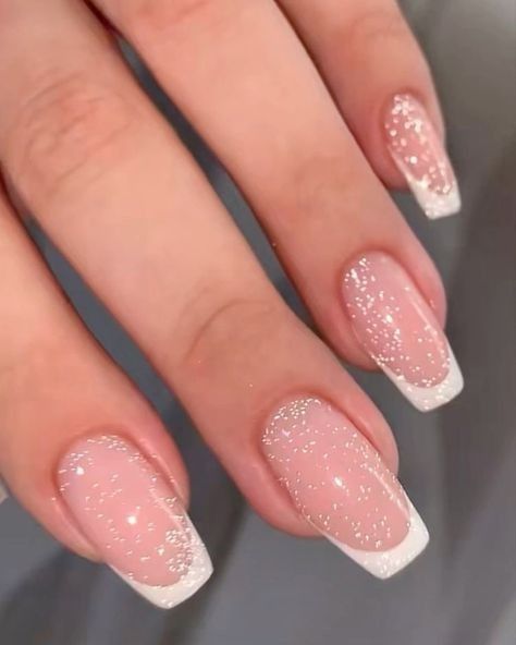 #Nails #Designs #Sparkle #French #Tips #White Formal Nails, Casual Nails, Sparkle Nails, Her Nails, Acrylic Nails Coffin Short, White Nail, Homecoming Nails, Bridal Nails, Xmas Nails