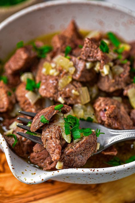 Slow Cooker Steak Bites Slow Cooker Steak Bites, Tender Steak Bites, Slow Cooked Steak, Stewing Steak, Kinds Of Steak, Slow Cooker Steak, Crockpot Steak, Steak Bites Recipe, Au Jus Gravy