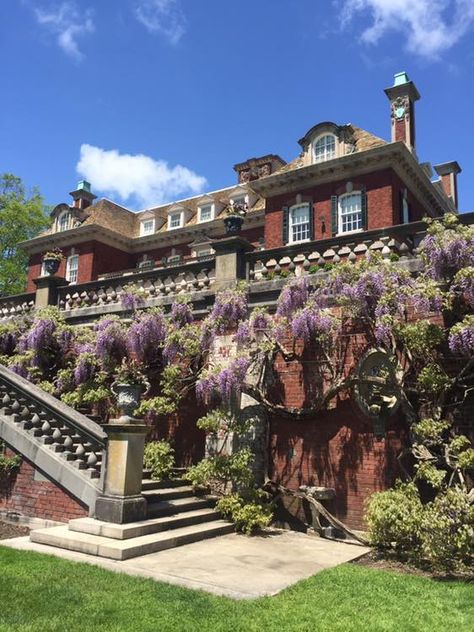 Old Westbury Gardens~ the former Phipps Estate, Long Island, NY. Westbury House, 1920s Mansion, Old Timey Mansion, 1940s Mansion, Old Money Mansion Garden, New Orleans Garden District Mansions, Old Westbury Gardens, Long Island Mansion, Westbury Gardens