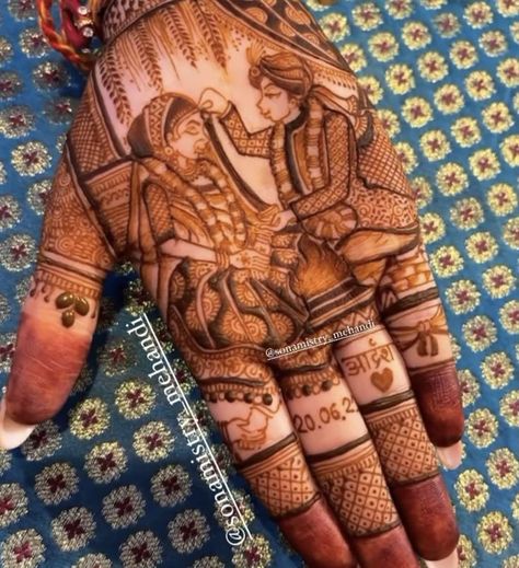 https://youtu.be/PZXByp6dHiM Latest Mehndi Designs Wedding, Bridal Mehndi Design, New Bridal Mehndi Designs, Mehndi Designs Bridal Hands, Mehndi Design Pictures, Very Simple Mehndi Designs, Miss To Mrs, Engagement Mehndi Designs, Full Mehndi Designs