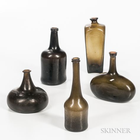 Five Blown 18th Century Bottles, England and France, four wine bottles and a gin bottle, ht. to 9 3/4 in. Onion Bottle, Antique Wine Bottles, Old Wine Bottle, Wine Ideas, Old Wine Bottles, Old Glass Bottles, Recycled Wine Bottles, Gin Bottle, Gin Bottles