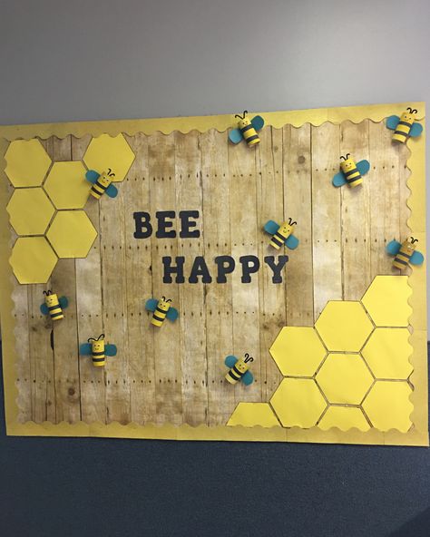 Spring Decoration Classroom, Happiness Bulletin Board Ideas, Bee Board Ideas, Honeycomb Bulletin Board, Bee Hive Bulletin Board Ideas, Bees Bulletin Board Ideas, Bee Decor Classroom, Bumble Bee Bulletin Board Ideas, Beehive Bulletin Board