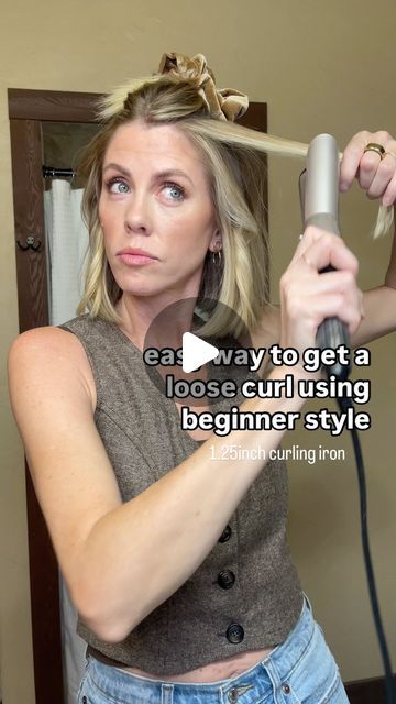 Jocelyn McClellan on Instagram: "We see so many tricks to the curling iron wrap around and this and that- but let’s just make this one so simple! The method and then playing with the hair with texture spray after the curling is key! Wanna see more!? 

You can also comment “HAIRCARE” (MUST BE ALL ONE WORD OR IT DOESNT WORK) to get my guide of all I use and the importance of feeding your hair the right products before blow drying so your hair works better! 

#shorthairstyle #shorthair #loosecurls" Curling Fine Hair, Texturizing Spray, Curling Iron, Loose Curls, Blow Dry, Fine Hair, Hair Care, Spray, Short Hair Styles