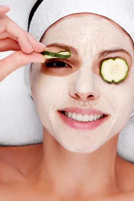 Use face pack with bathing salt to remove sun tan Acne Face Mask Homemade, Luxury Face Mask, Face Mapping Acne, Acne Face Mask, Face Mapping, Mask Tutorial, Face Acne, Mud Mask, Diy Beauty Hacks