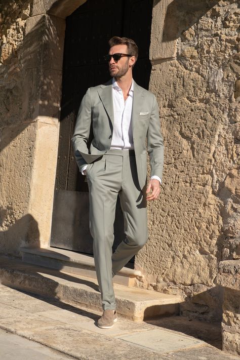 Wedding Men’s Summer Suit Wedding, Mens Wedding Suits Summer, Wedding Suits Men Summer, Cocktail Wedding Outfit Men, Italian Mens Suits, Italian Summer Suit, Summer Suits Men Casual, Summer Wedding Suits Men Guest, Italy Wedding Guest Outfit Men