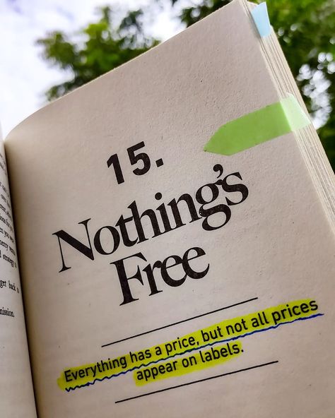 Sharing some of the insights from the Book: 🧡📒 📕Book Title- Psychology of money ✍️Author - @morganhousel ❓Have you read this Book? 📚 What’s one financial lesson that’s changed your perspective? Share in the comments! 🧡🌻💬 Save it// share this with your friends 🚀❤ Follow @rujal.epicreads for more bookish content 📚🌻✨ #ThePsychologyOfMoney #FinancialWisdom #MoneyMindset #PersonalFinance #Bookstagram Expensive Lehenga, Book Reading Photography, The Psychology Of Money Book, Saving Money Aesthetic, Reading Photography, Bookish Content, Psychology Of Money, A Little Life Book, Money Books