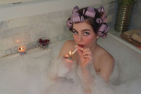 photoshoot bath tub shoot bathtubphotoshoot cigarette hair rollers Tub Photoshoot, Eva Core, Bath Photoshoot, Roll In Showers, Pink Glamour, Ideas Vintage, Hair Rollers, Bath Tub, Birthday Photoshoot