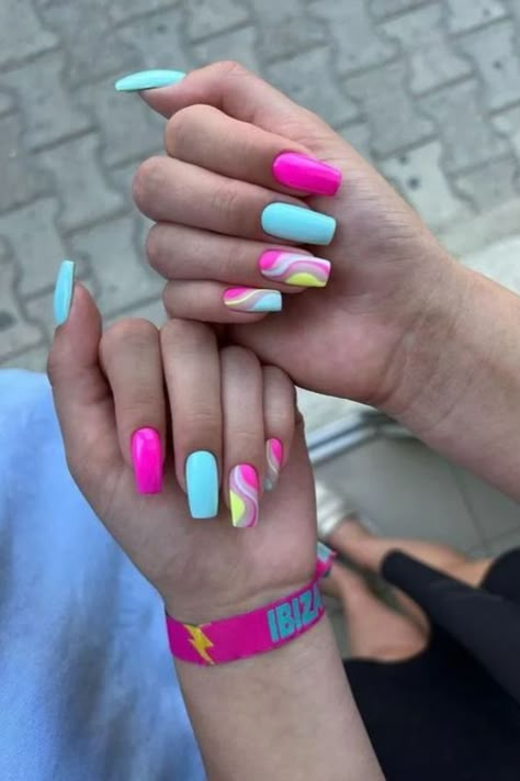 Summer Nails 2023, Spring Acrylic Nails, Simple Gel Nails, Summery Nails, Cute Gel Nails, Nails 2023, Acrylic Nails Coffin Short, Neon Nails, Classy Nails