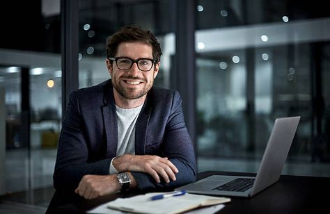 360,981 Friendly Business People Photos and Premium High Res Pictures - Getty Images Business Man Photography, Professional Shoot, Men Poses, Business Portrait Photography, Man Office, Corporate Portrait, Business Photoshoot, Corporate Photography, Professional Photos