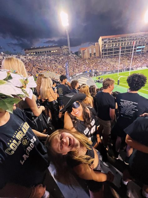 Game day aesthetic Boulder University Colorado, Boulder Colorado College, Boulder Game Day Outfits, Cu Boulder Campus Aesthetic, Colorado College Aesthetic, Uc Boulder Aesthetic, University Of Colorado Boulder Aesthetic, Cu Boulder Game Day Outfits, Boulder Colorado Aesthetic