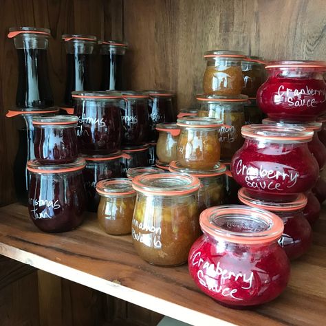 Weck Jar Canning, Pretty Canning Jars, Canning With Weck Jars, Weck Jars Ideas, Weck Jars Pantry, Jarring Food, Canning Jar Storage, Benelli M4, Weck Jars