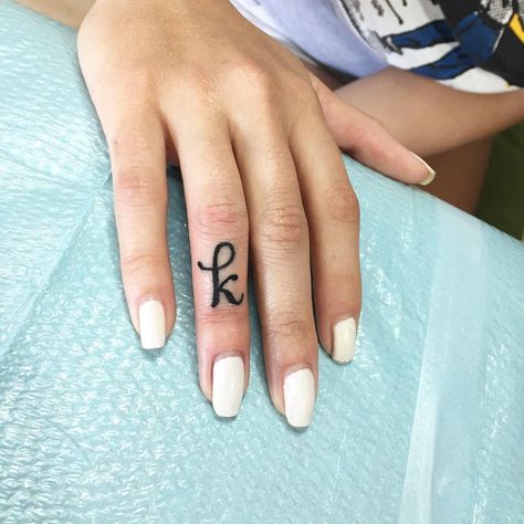 Simple Couples Tattoos, Initial Tattoos, Tattoos For Dad Memorial, Small Couple Tattoos, K Tattoo, Single Needle Tattoo, Tattoos With Kids Names, Matching Couple Tattoos, Initial Tattoo