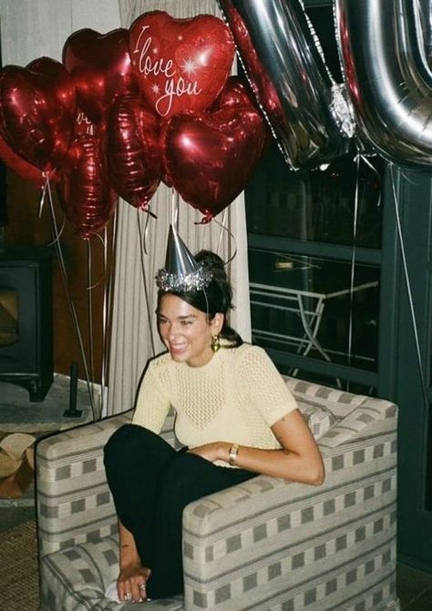 #birthdaygirl Health Essentials, Dua Lipa, Presentation, Balloons, Couch, Birthday Party, Health, Birthday