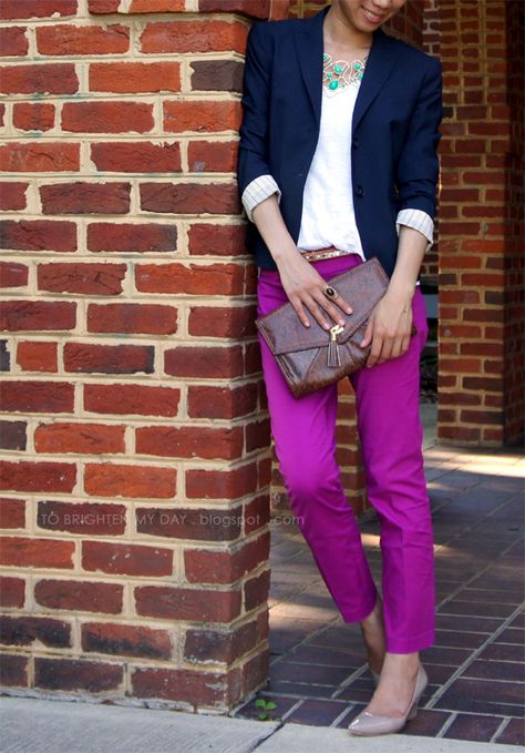 navy blue blazer, white tee, j crew pink/fuchsia pants. I wish I could afford J Crew... Tear. Work Attire, Recipes Chili, Bright Pants, Casual Workwear, The Holy Bible, Purple Pants, Ideas Creativas, Fashion Victim, Top Secret