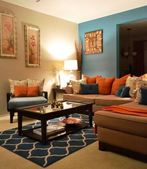 45 Blue and Orange Bedroom Ideas - Easy Home Concepts #bedroomdecor #bedroomideas Burnt Orange Living Room, Turquoise Living Room Decor, Orange Living Room, Brown Living Room Decor, Teal Living Rooms, Furnitur Ruang Keluarga, Modern Home Decor Living Room, Living Room Brown, Blue Living Room Decor