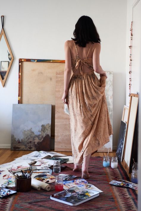 American actress and model, Rachele Schank, for Whimsy and Row's Spring 2016 lookbook "Brush Strokes" Stile Hippie Chic, Painter Photography, Shotting Photo, Easels, Artist Aesthetic, Slow Living, A Dress, Art Studio, Photography Inspiration