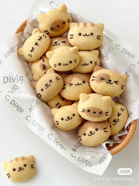 Kawaii Dessert, Cat Cookies, Kawaii Cooking, Cute Baking, Cute Snacks, Cute Food Art, Think Food, Snacks Für Party, Kawaii Food