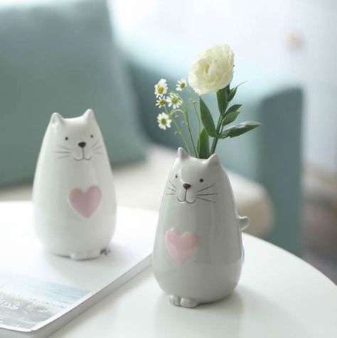 Cute Ceramic Animal Decorative Small Vase - FeelGift Pottery Cat Vase, Cat Ceramic Ideas, Clay Vase Diy, Kawaii Ceramics, Crochet Couture, Ceramic Flower Vase, Pottery Animals, Vase Decoration, Cat Ceramic