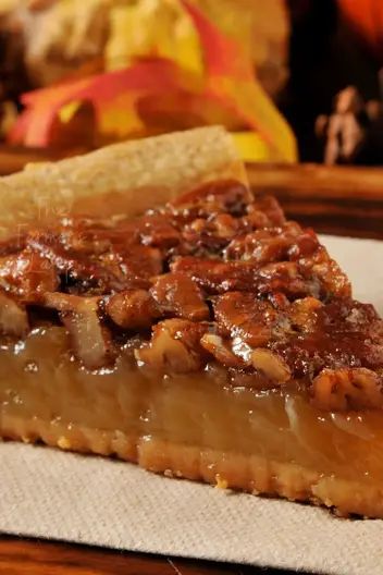 Old-Fashioned Southern Pecan Pie Recipe • The Farmer's Lamp Southern Pecan Pie Recipe, Pecan Pie Recipe Southern, Bacon And Sausage, Caramel Pecan Pie, Southern Pecan Pie, Best Pecan Pie, Favorite Pie Recipes, Pie Pops, Ocala Florida