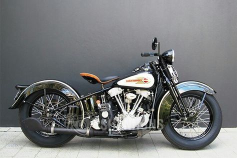 Nightster 1200, Harley Knucklehead, Knuckle Head, Harley Davidson Engines, Rockabilly Cars, Embrace The Darkness, Vintage Harley Davidson Motorcycles, Harley Davidson Knucklehead, Antique Motorcycles