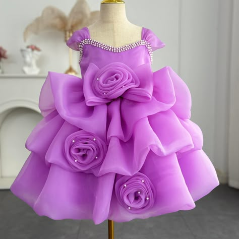 #babydress #babygift #birthdaydress #girldress #princessdress Yellow Evening Dresses, Silver Evening Dress, First Communion Party, Gold Evening Dresses, Green Evening Dress, Children Dress, First Birthday Dresses