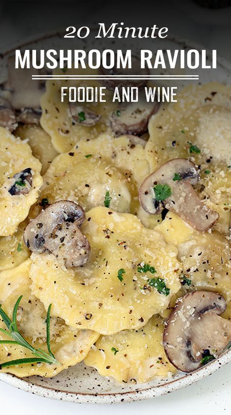 Cheese Ravioli With Mushrooms, Sauce For Mushroom Ravioli, Rana Ravioli, Mushroom Sauce Pasta, Mushroom Ravioli Sauce, Squash Ravioli Recipe, Autumn Pasta, Ravioli Sauce Recipe, Ravioli Recipes