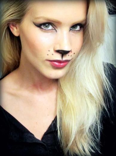 8 DIY Halloween Makeup Ideas Zebra Makeup, Dog Makeup, Meme Costume, Fox Makeup, Halloween Makeup Diy, Halloween Makeup Ideas, Makeup Simple, Sopot, Halloween Make Up