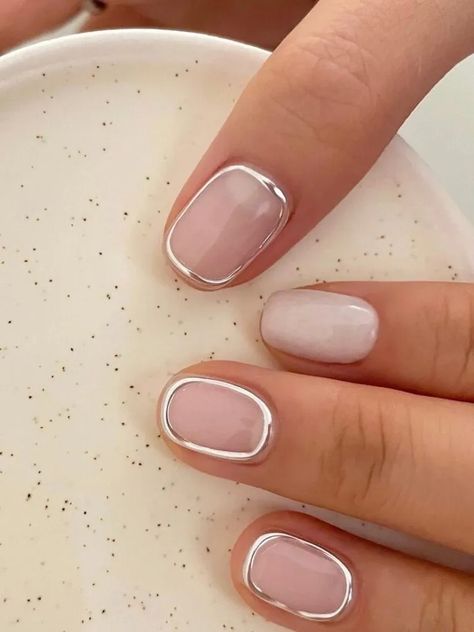 Silver Nail Designs, Gel French Manicure, New Years Eve Nails, Milky Nails, Manicure Gel, Silver Nail, Minimal Nails, Metallic Nails, Clear Nails