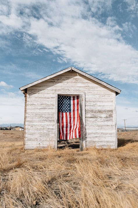 Usa Patriotic Aesthetic, Cute American Flag Wallpaper, Americana Phone Wallpaper, Western American Flag Wallpaper, American Countryside Aesthetic, Veterans Paintings, All American Aesthetic, American Flag Aesthetic, Room Poster Design