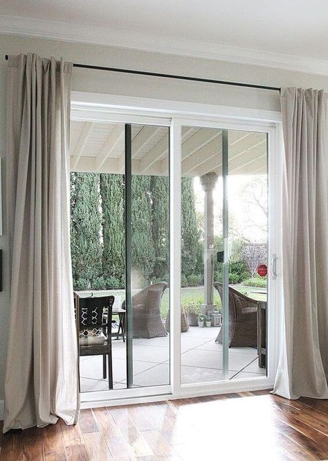 25+ Best Patio Door Curtain Ideas & Designs - Window Dressing Ideas Patio Door Window Treatments, Sliding Glass Door Window Treatments, Glass Door Coverings, Living Room Sliding Doors, Patio Door Coverings, Glass Door Curtains, Sliding Glass Door Curtains, Patio Door Blinds, Sliding Glass Door Window