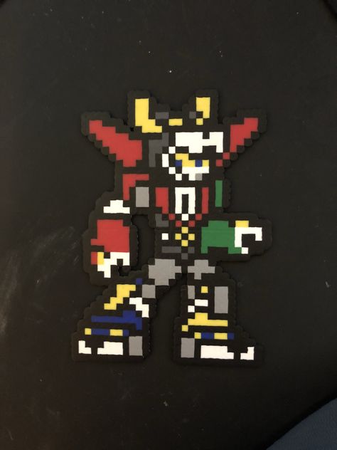 Voltron Pixel Art, Voltron Perler Beads, Bakugo Perler Beads, Perler Bead Patterns My Hero Academia, Persona 5 Perler Beads, Perler Beads Overwatch, Pixel Art Grid, Perler Crafts, Pixel Art Pattern