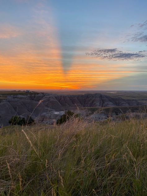 South Dakota Badlands, The Badlands South Dakota, South Dakota Aesthetic, Badlands Aesthetic, North Dakota Badlands, West Aesthetic, Badlands South Dakota, South Dakota Travel, Future Vision