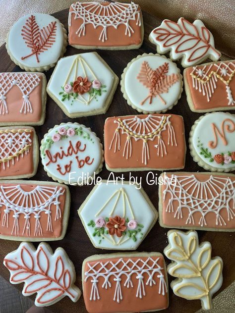 Boho bridal cookies Boho Cookies Decorated, Boho Bridal Shower Cookies, Boho Cookies, Bridal Cookies, Creative Baking, Bridal Shower Cookies, Boho Bridal Shower, Boho Birthday, Cookie Inspiration