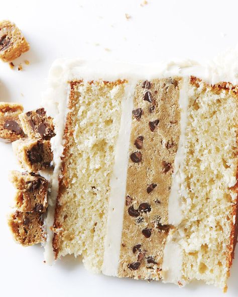 Cookie Dough Cake Recipe, Chocolate Chip Cookie Dough Cake Recipe, Chocolate Chip Cookie Dough Cake, Cake Recipe From Scratch, Cannoli Cake, Chip Recipes, Cookie Dough Filling, Cookie Dough Cake, Chocolate Cookie Dough