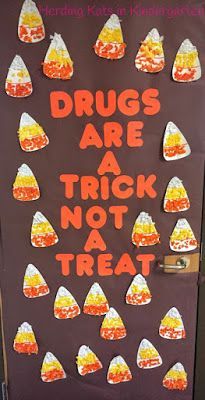 Red Ribbon Week Door, Halloween Door Decorations Classroom, Halloween Classroom Door, Tissue Paper Ball, Halloween Door Decor, Character Pumpkins, School Door Decorations, Door Decorating Contest, Red Ribbon Week