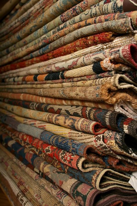 Antique rugs  http://nazmiyalantiquerugs.com/blog/2011/08/buying-old-rugs/ Stacked Rugs, Vintage Style Rugs, Affordable Rugs, Persian Carpets, Beautiful Rugs, Antique Persian Rug, Antique Fabrics, Antique Carpets, Modern Carpet