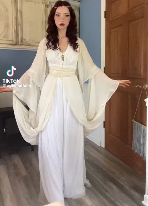 Greek Outfit Ideas, Greek Goddess Costume Diy, Greek Inspired Dress, Goddess Costume Diy, Greek Goddess Outfit, Greek Outfit, Greek God Costume, Greek Dress, Greek Goddess Dress