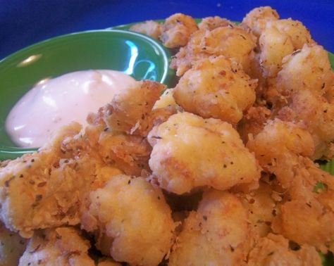 Battered Cauliflower Recipes, Batter Fried Cauliflower, Deep Fried Cauliflower Batter, Deep Fried Cauliflower Recipes, Fried Cauliflower Recipes, Deep Frier, Zucchini Ideas, Breaded Cauliflower, Deep Fried Cauliflower