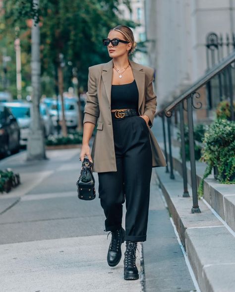 40s Mode, Ținute Business Casual, Elegantes Business Outfit, Alledaagse Outfits, Chique Outfit, Chique Outfits, Outfit Chic, Look Blazer, Ținută Casual