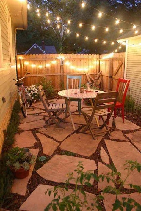 Backyard is that kind of cozy and charming places for relaxing, reading, sunning, grilling, gardening and entertaining with your family. Even if your backyard is small it also can be very comfortable Backyard Decorations, Small Yards, Dry Creek, Outdoor Diy Projects, Have Inspiration, Small Yard, Budget Backyard, Backyard Projects, Safe Haven