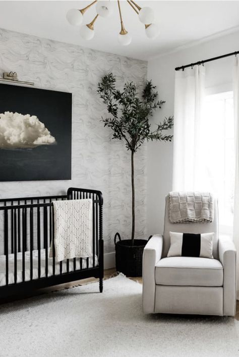 Black Crib, Modern Baby Room, Baby Nursery Inspiration, Baby Boy Room Decor, Nursery Room Design, Baby Room Inspiration, Baby Boy Room Nursery, Nursery Modern, Nursery Room Inspiration