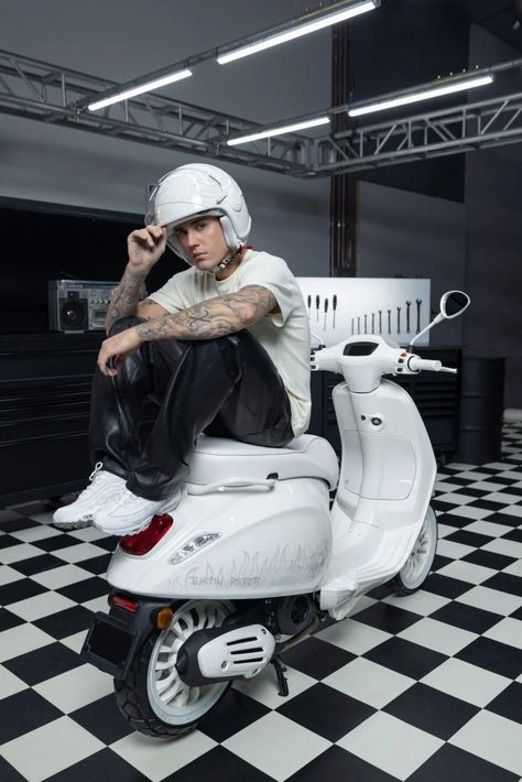 Justin Bieber Tattoos, Classic Vespa, Vespa Sprint, Justin Bieber Wallpaper, Justin Hailey, Scooter Design, Justin Bieber Pictures, I Love Justin Bieber, Love Justin Bieber