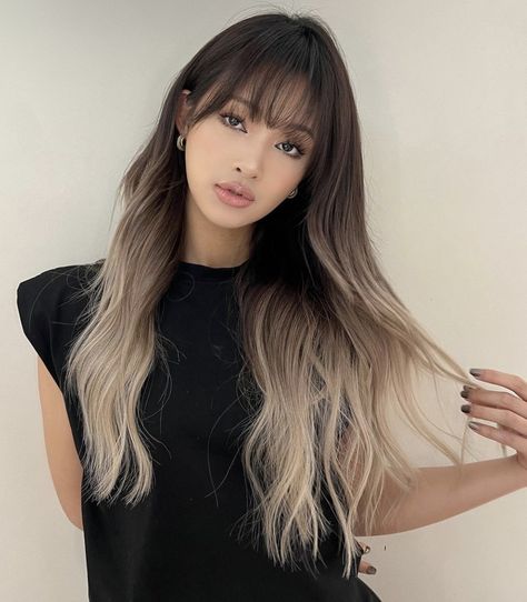 Dark Hair With Blonde Ends, Blonde Highlights Dark Hair, Brown Hair With Blonde Ends, Brown Hair Without Bleach, Brown To Blonde Ombre Hair, Black Hair With Blonde Highlights, Dark Brown Hair With Blonde Highlights, Balayage Ombre Hair, Ombre Hair Color Ideas